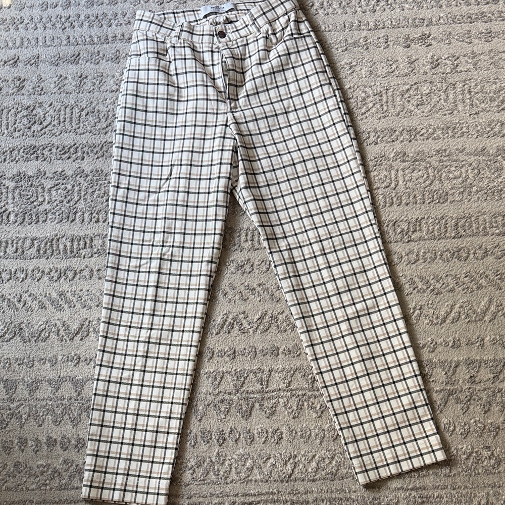Hollister Women’s Checkered Pants - Black and White